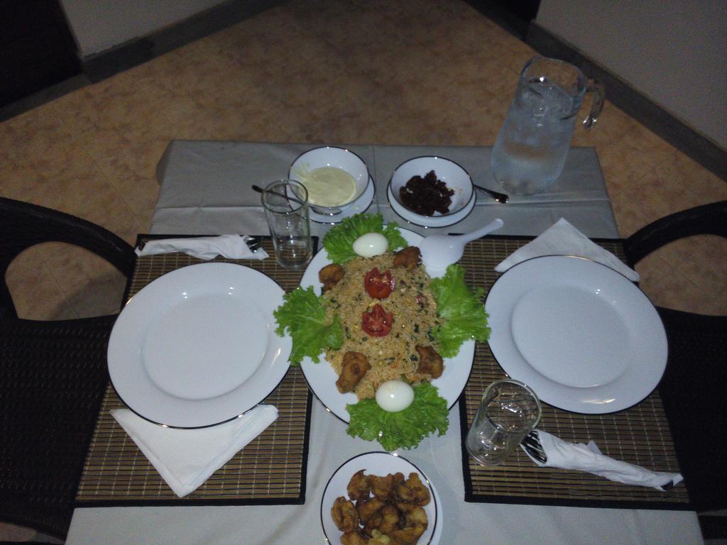 Inlak Garden Hotel Негомбо Екстериор снимка