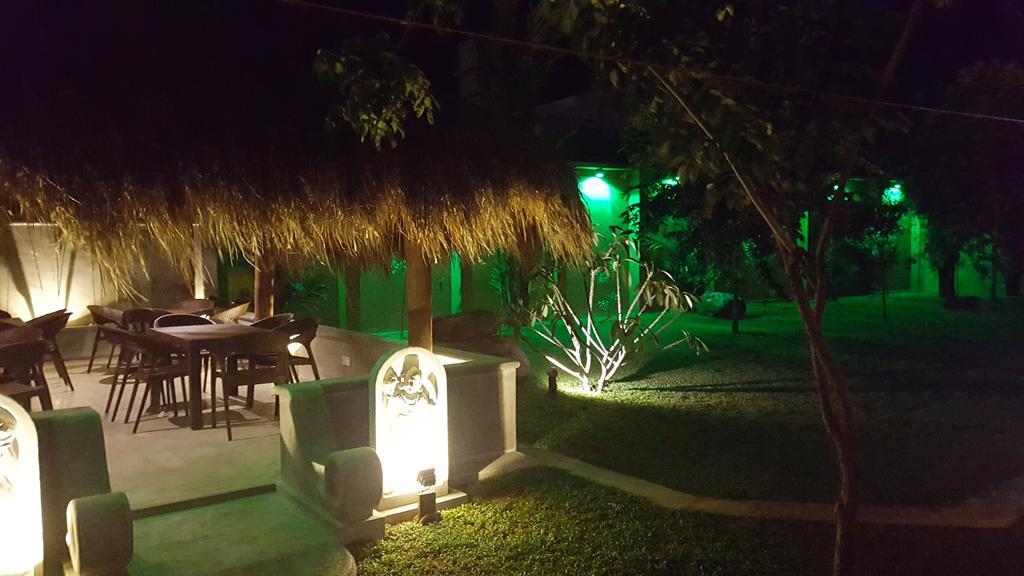 Inlak Garden Hotel Негомбо Екстериор снимка