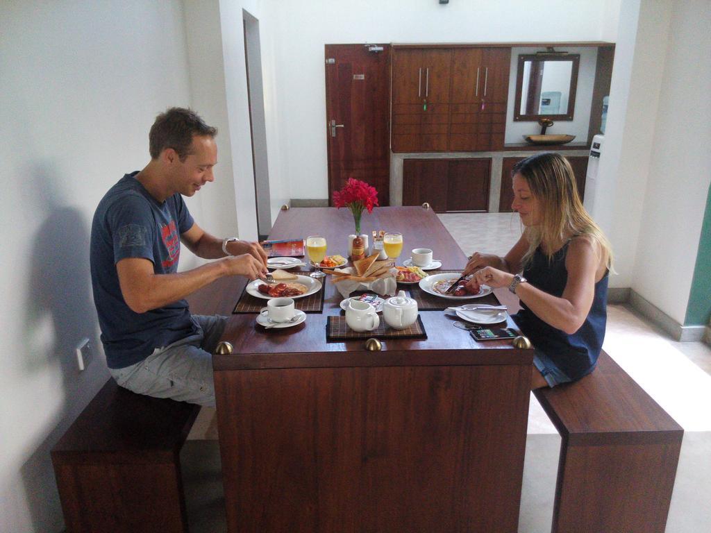 Inlak Garden Hotel Негомбо Екстериор снимка